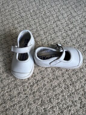 Keds Kids White Mary Jane Hook-and-Loop Dress Shoes